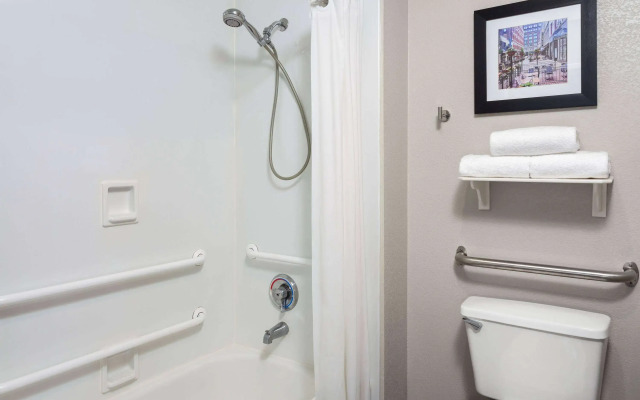 La Quinta Inn by Wyndham Cleveland Independence