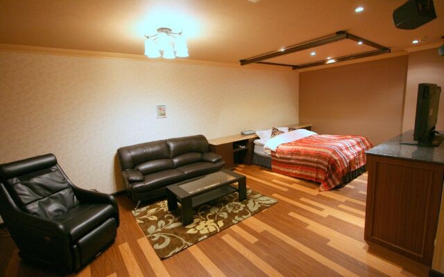 Hotel Sari Resort Takinoyashiro - Adults Only