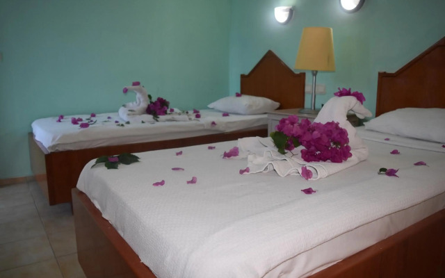Ares City Hotel