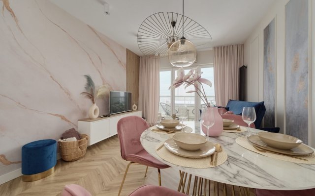 Krakowska Apartment by Renters Prestige