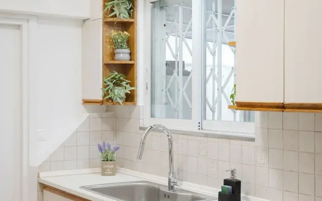 Athens Golden Light Premium Residence