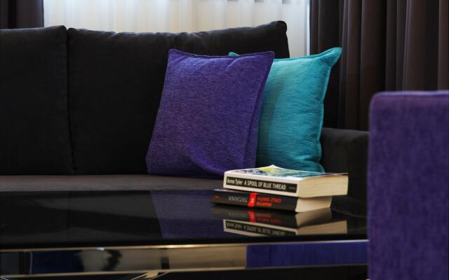 Best Western Regency Suites