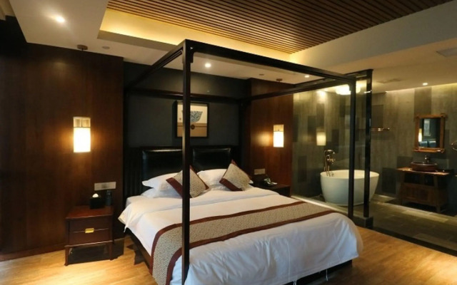 GreenTree Eastern Changzhou Liyang CityTianmu Lake Four Seasons Hotel