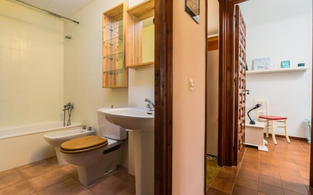 Aj-6 Calella DE Palafrugell 6 PAX