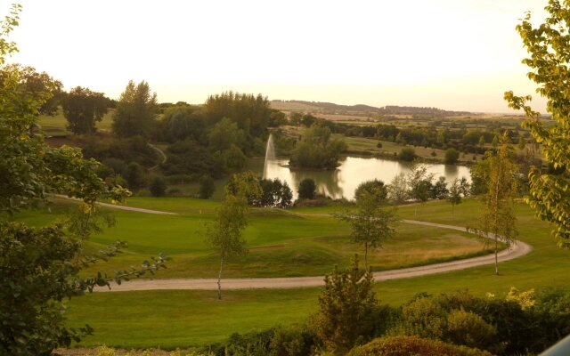 Hellidon Lakes Golf & Spa Hotel