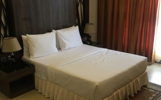 Golden Tulip Agulu Lake Hotel & Resort