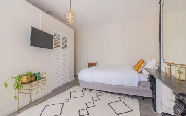 LOT Hotel