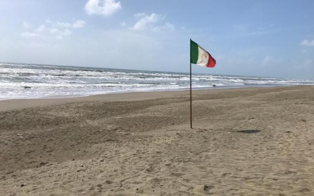 Seafront apartment in Villa , near Rome