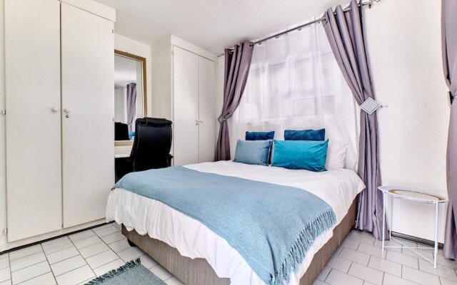 One Bed Unit in Prime Sandton- 2139