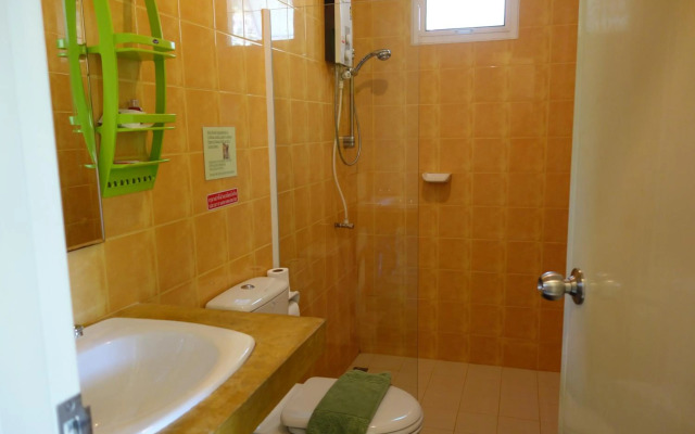 Khaolak Hillside Villa
