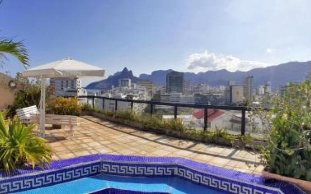 Ipanema's Beautiful Penthouse