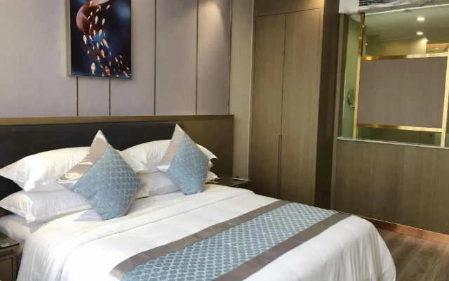 Rezen Hotel Wansheng International