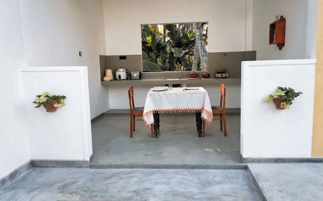 Nadia Villa Unawatuna