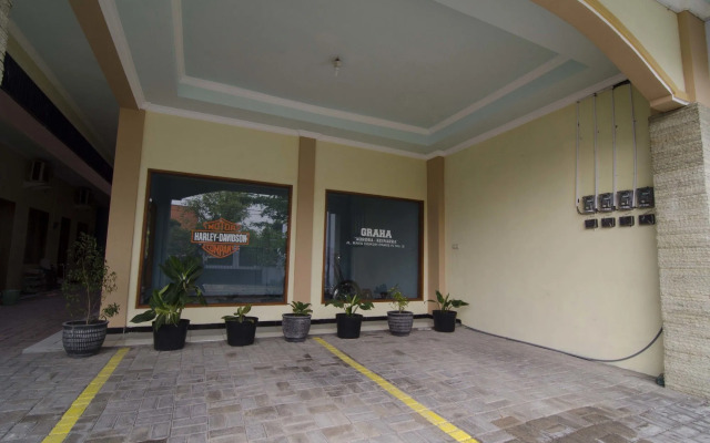 RedDoorz Near Ciputra World 2