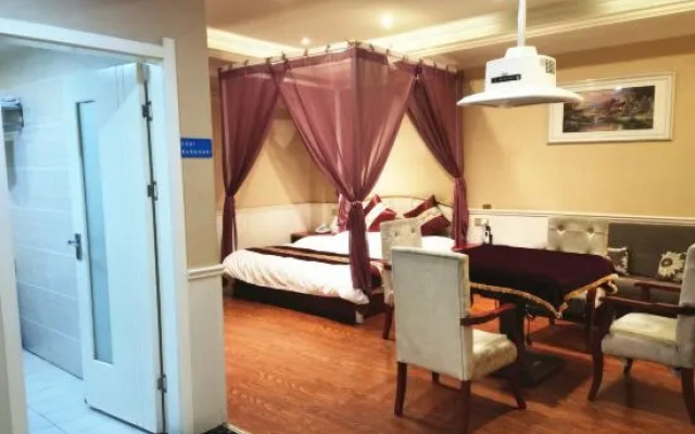 Xingshan Luoma Holiday Hotel
