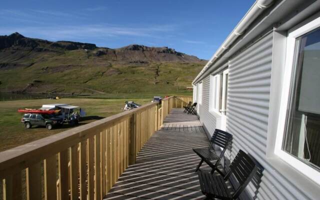 Urðartindur Guesthouse