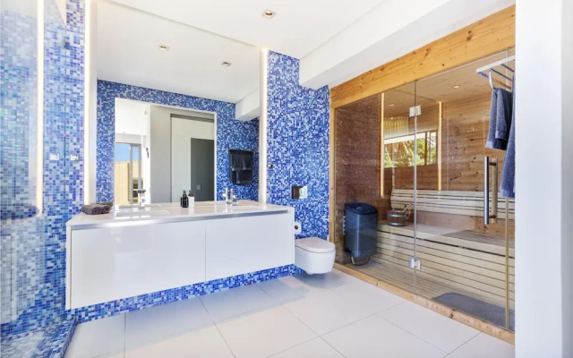 Amara Villa - Designer Villa With Solar Power