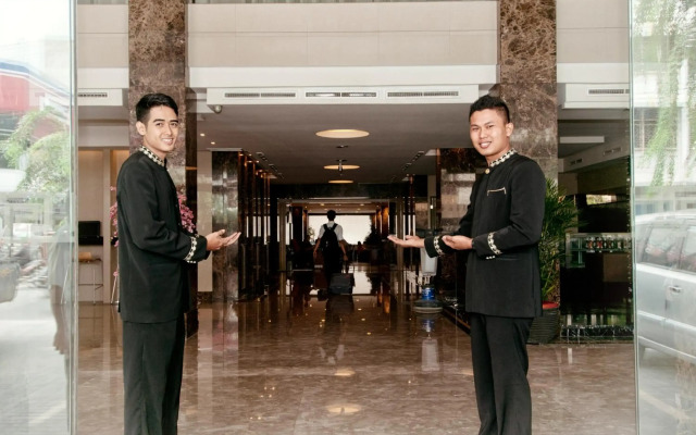 Grand Sakura Hotel