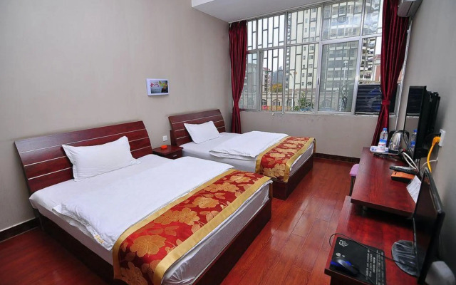 Anning Bingui Hotel