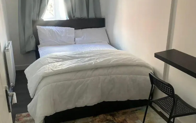 Cozy City Apartment in Rainham