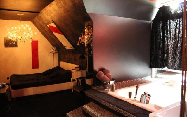 Bubble Lounge Hotel