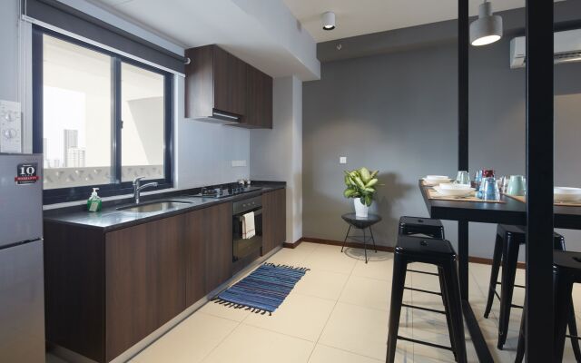 The Landmark Studio Suite
