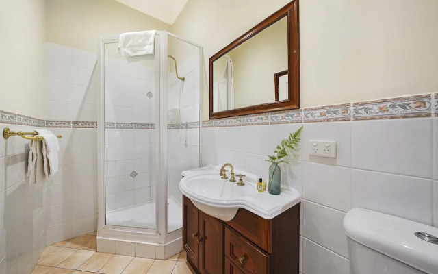 Port Mill Bed And Breakfast