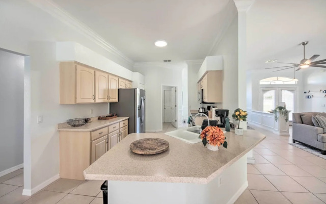 Pool & Fenced Yard: Sebring Retreat