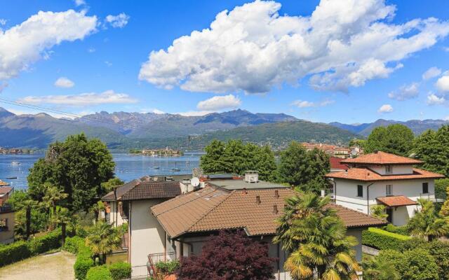 Pandora Stresa - By Impero House