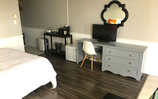 The Iona Heights Inn