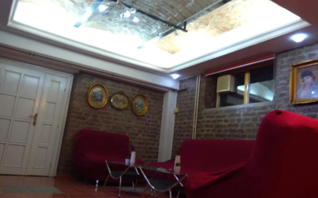 Resident Hill Resort