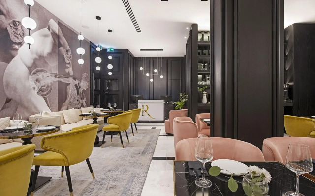 Gate Twenty Two Boutique Hotel