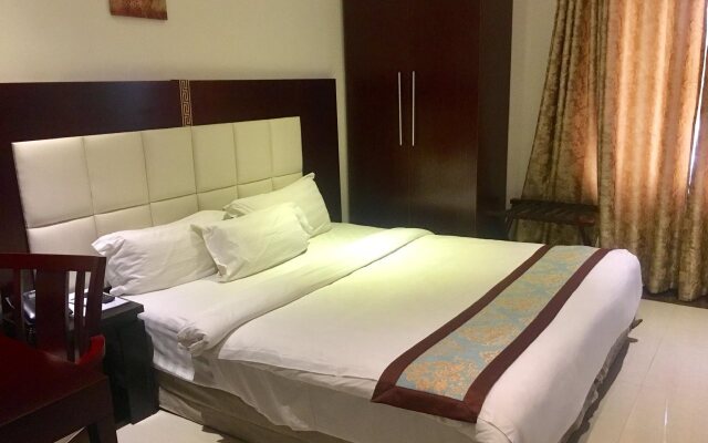 Grandbee Apartment and Residence