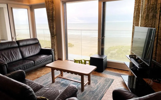 Apartment in Nieuwpoort With sea Beach