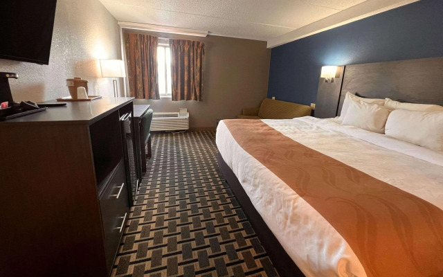 Quality Inn & Suites Louisville East