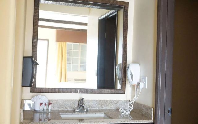 Tuscan Garden Inn