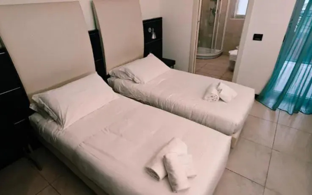 HOTEL HMR RHO Milano