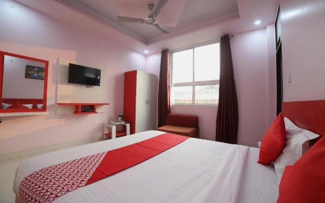 OYO 24220 Hotel Bohra International