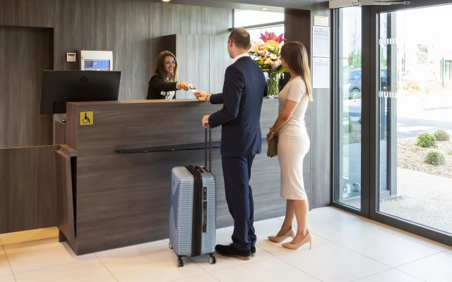 Hôtel Roi Soleil Prestige Plaisir - St Quentin