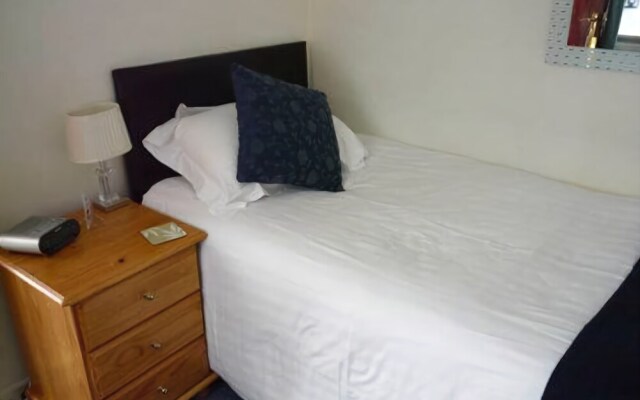 Rainbow Lodge - Guest house