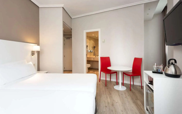 Hotel Madrid Gran Via 25, Affiliated by Meliá