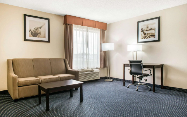 Quality Inn & Suites Anderson I-69