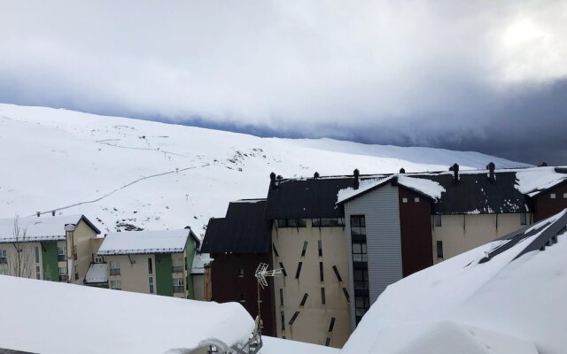 Apartment With 3 Bedrooms in Sierra Nevada, With Wonderful Mountain View, Furnished Balcony and Wifi - 100 m From the Slopes