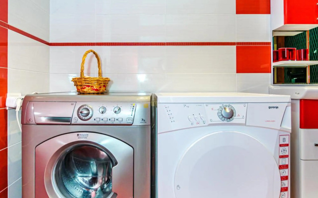 NIzami Street 4 Room DeLuxe. New Building!