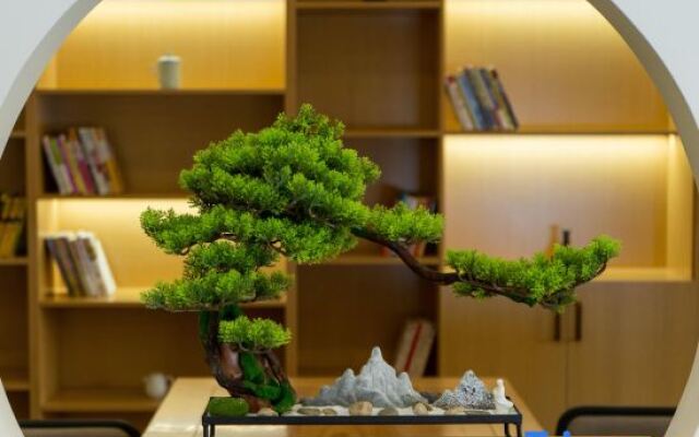 G Joyful Chujian Hotel (Mengzi Station)