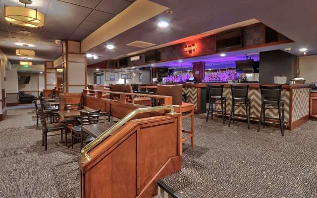 Ramada Plaza by Wyndham Albuquerque Midtown