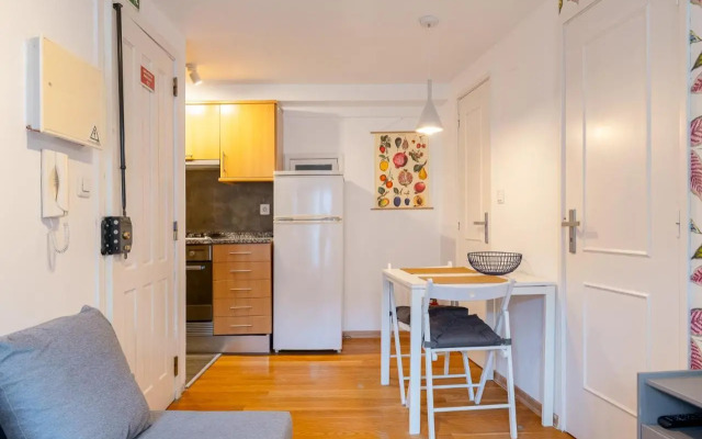 Contemporary Apartment in Chiado 3