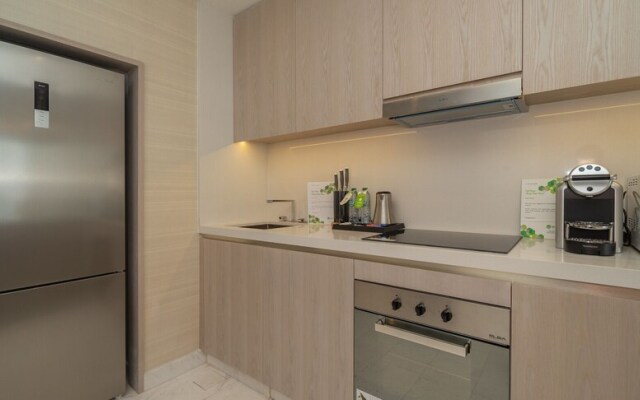 KOHH – 1BR in The Palm Tower