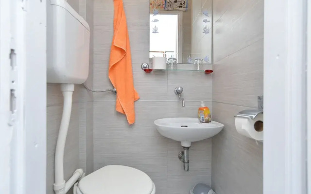 Apartment 358