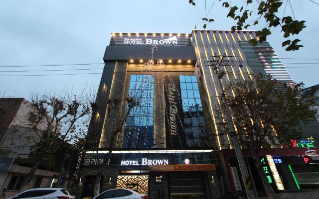 Brown Hotel